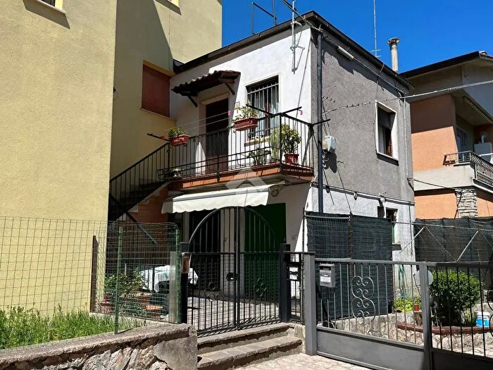 Appartamento trilocale in vendita in Via S Crispino, Amelia