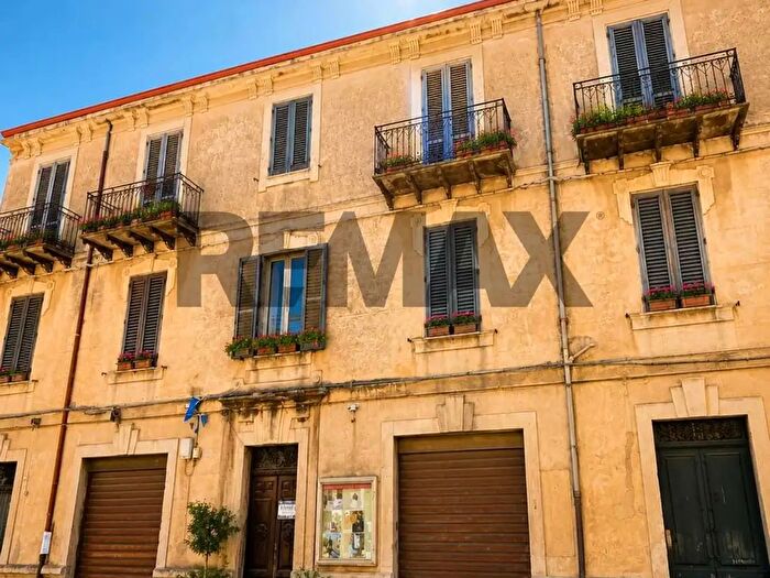 Casa monolocale in vendita in Via Roma, Tortorici