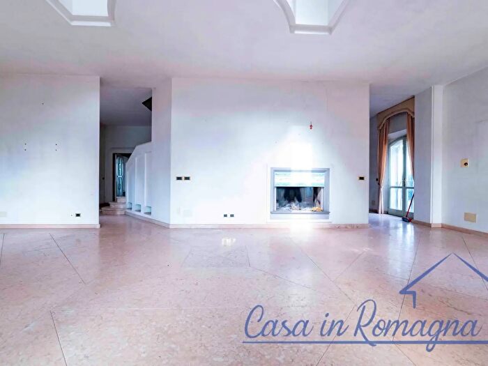 Casa con 12 locali in vendita in Via Covignano, Rimini