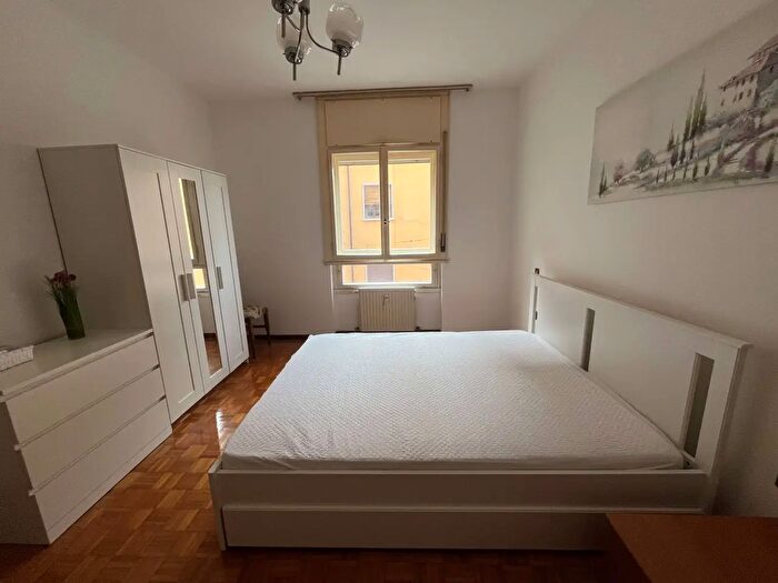 Appartamento trilocale in affitto in Via Cologna, Trieste