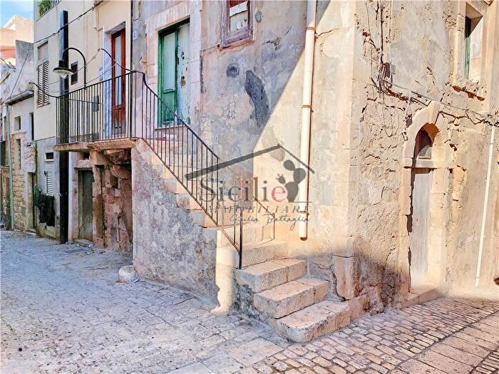 Casa bilocale in vendita in Scicli