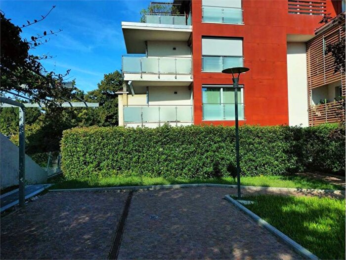 Appartamento trilocale in affitto in Via Fratelli Rota, Longuelo, Bergamo