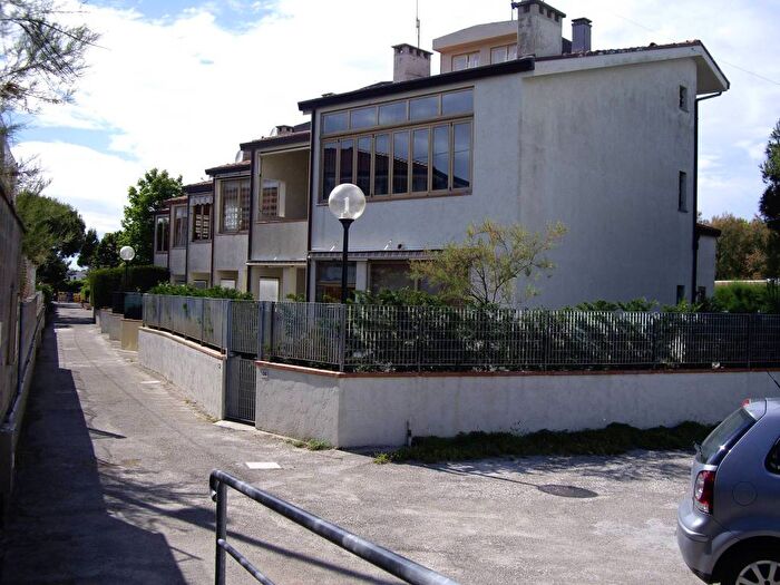 Casa bilocale in affitto in Viale Alpi Orientali Nord, Lido degli Scacchi Lido di Pomposa, Comacchio