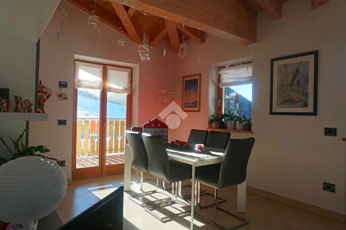 Appartamento quadrilocale in vendita in Attico Maso Melchiori, Andalo