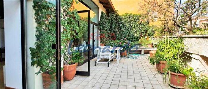 Appartamento con 7 locali in vendita in Piacenza