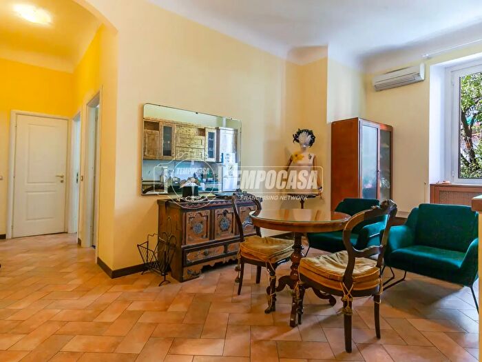 Appartamento trilocale in affitto in Via Paolo Giovio, Milano