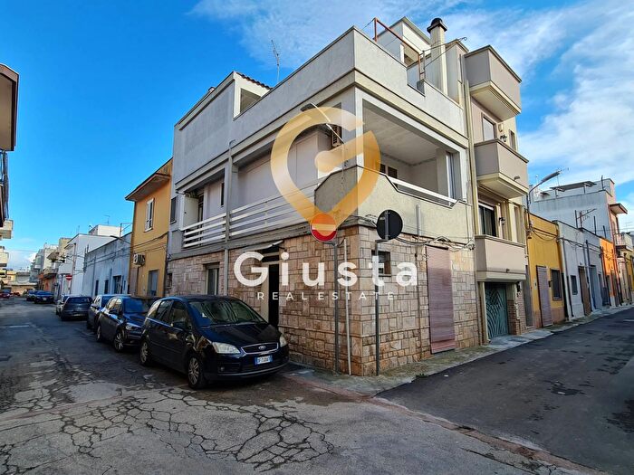 Casa quadrilocale in vendita in Via Pagliara, Latiano