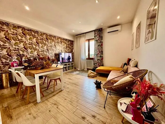 Appartamento con 5 locali in vendita in Piazza Camillo Benso di Cavour, Forli'