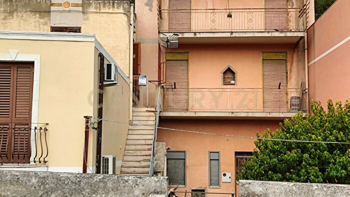Casa con 8 locali in vendita in Contrada Galati SantAnna Snc, Messina