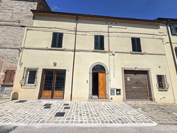 Appartamento trilocale in vendita in Via della Repubblica, Sassocorvaro Auditore