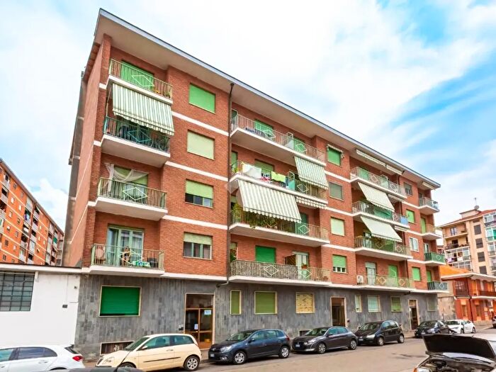Appartamento bilocale in vendita in Via Bollengo, Torino