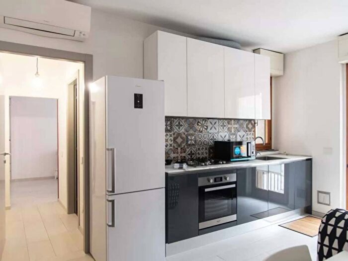 Appartamento bilocale in affitto in Via Enrico Tellini, Cenisio, Milano