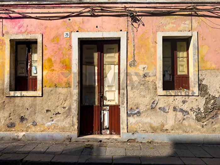 Casa con 12 locali in vendita in Via Gramsci, Riposto