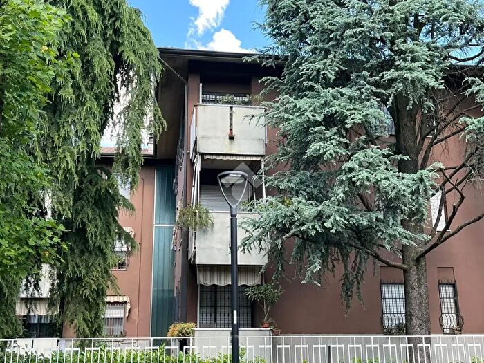 Appartamento trilocale in vendita in Via Togliatti, Melegnano