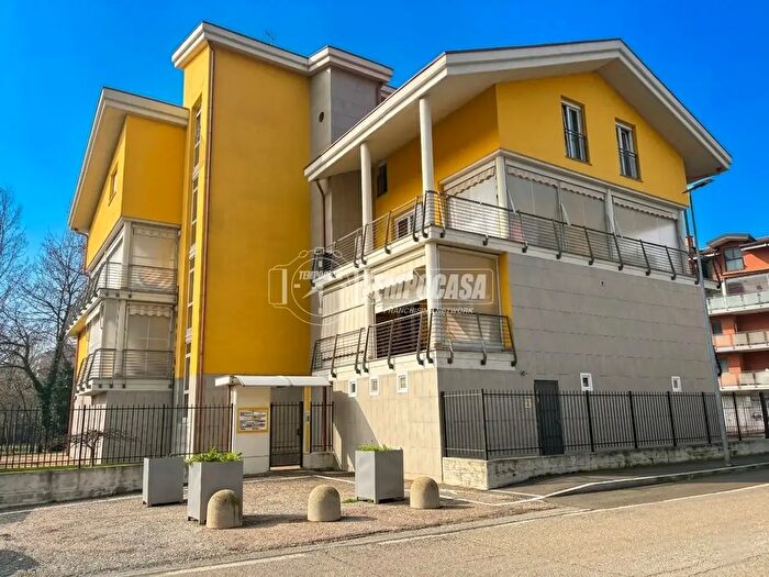 Appartamento con 5 locali in vendita in Via Polveriera, Nichelino