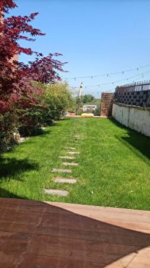 Casa con 6 locali in vendita in Viale SantIgnazio di Loyola, Napoli