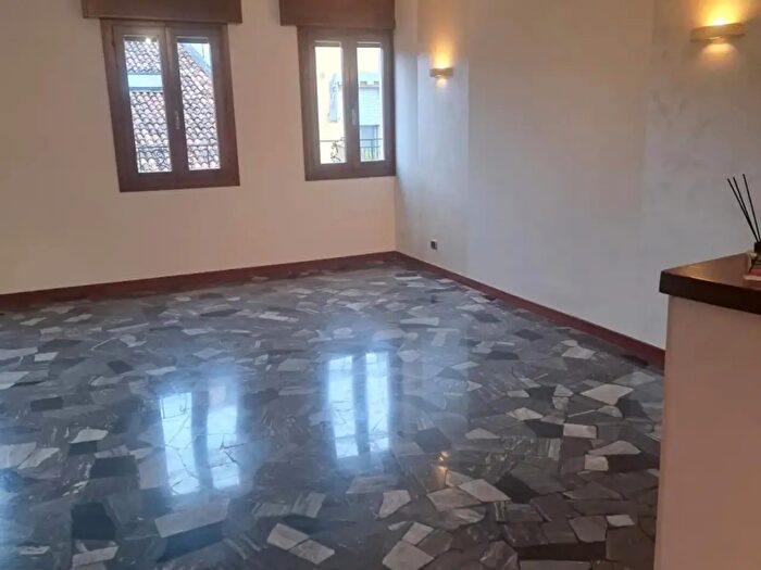 Appartamento trilocale in vendita in Santa Croce, Padova