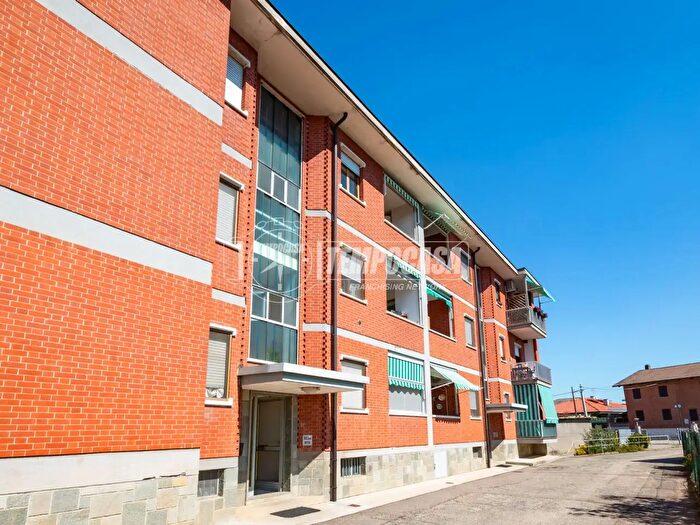 Appartamento trilocale in vendita in Via San Domenico Savio, Riva Presso Chieri