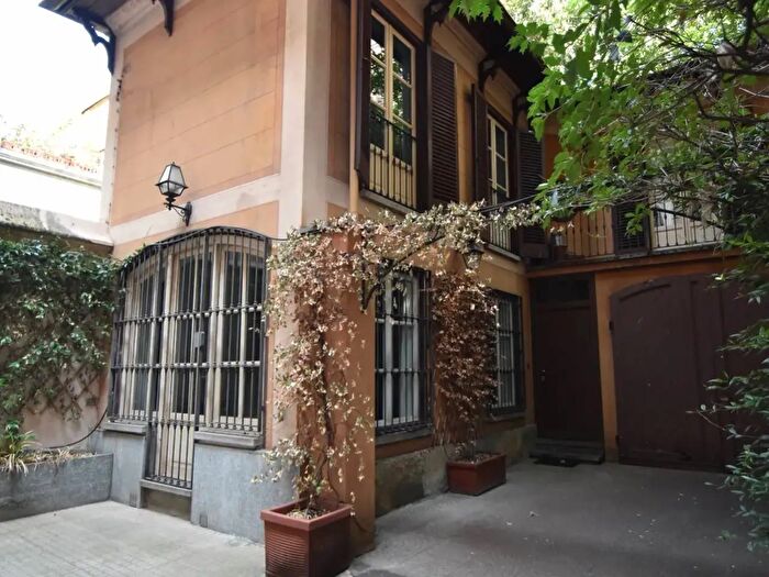 Casa quadrilocale in affitto in Via Passalacqua, Torino