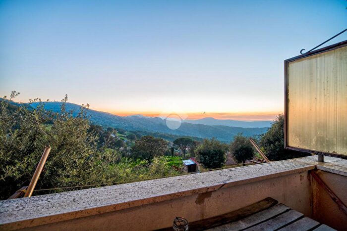 Appartamento trilocale in vendita in Via Beata Maria De Mattias, Allumiere