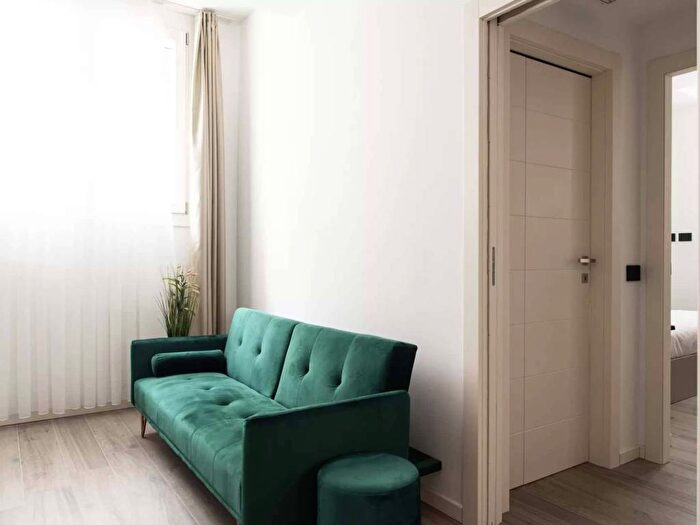 Appartamento bilocale in affitto in Via Monte Bianco, Monte Rosa Lotto, Milano