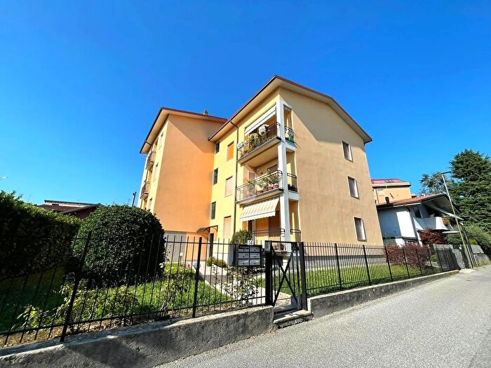 Appartamento trilocale in vendita in Via N Tommaseo, Alme