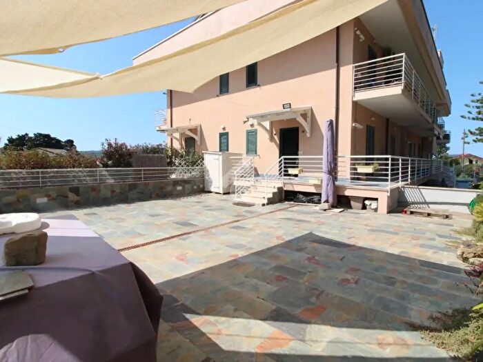 Appartamento trilocale in vendita in Via Quattro Stagioni, Agropoli