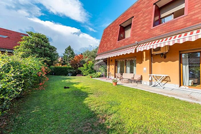 Casa con 5 locali in vendita in Via dei Tigli, Arese