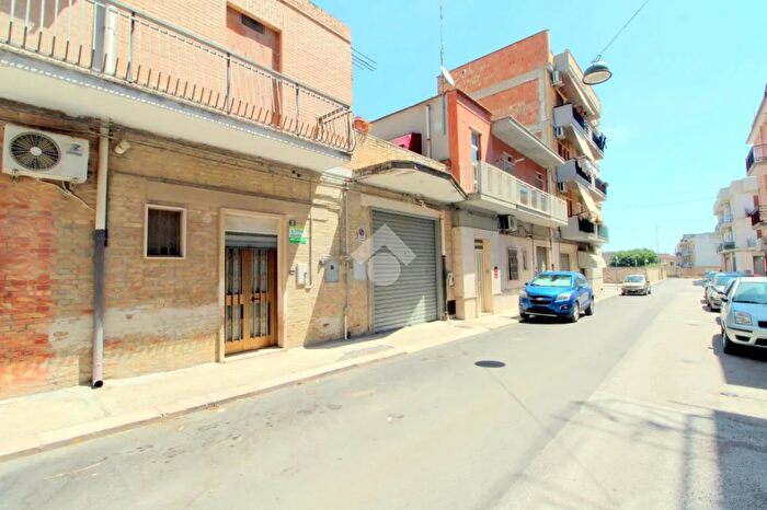 Casa bilocale in vendita in Via Cesare Battisti, Lucera