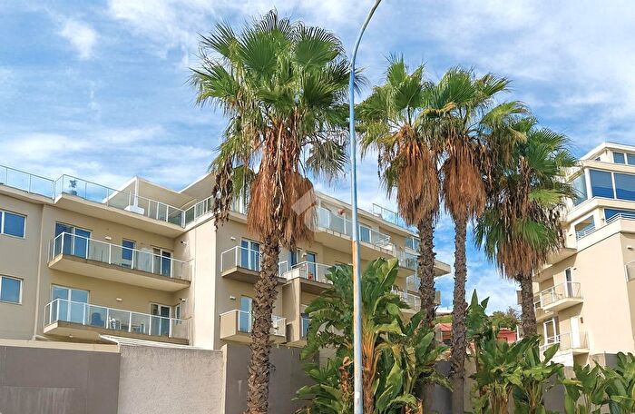 Appartamento trilocale in vendita in Via del Carabiniere, Gravina Di Catania