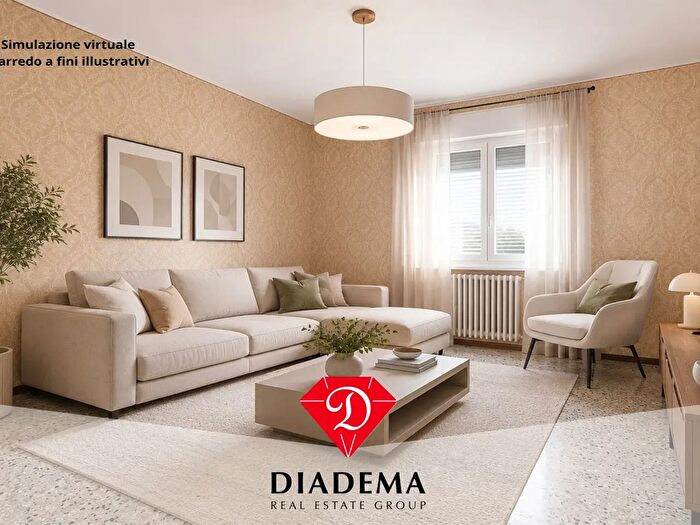Appartamento quadrilocale in vendita in Via Solferino, Caronno Varesino