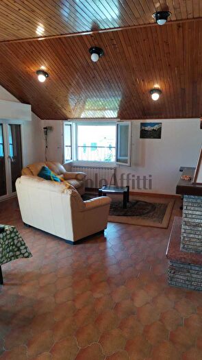 Appartamento quadrilocale in affitto in Viale Villadose, Riccione