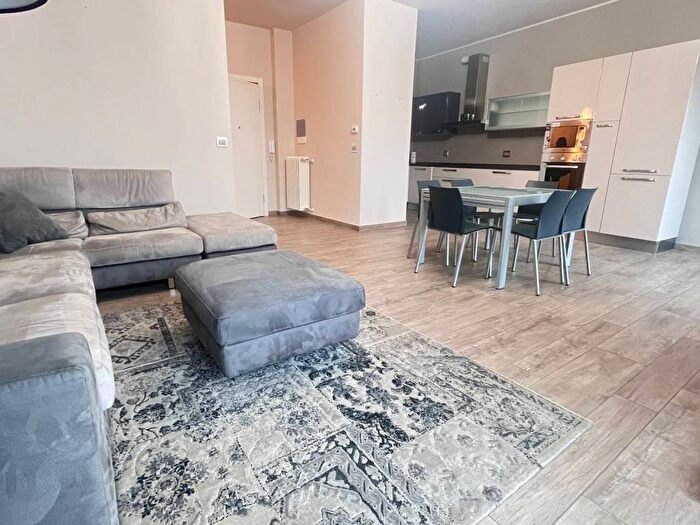 Appartamento trilocale in affitto in Centro, Priocca