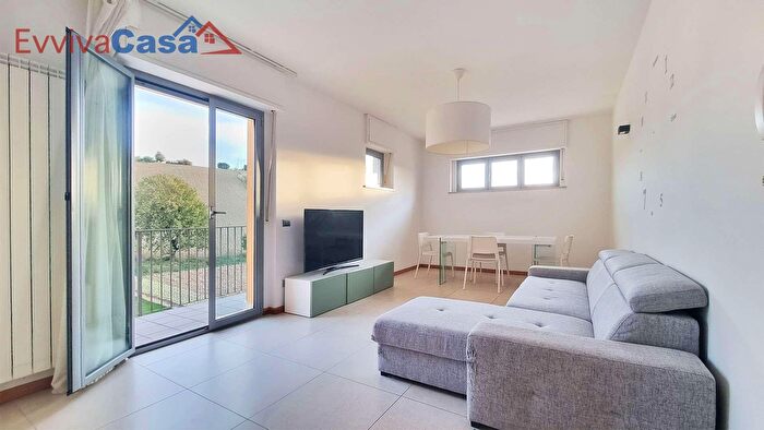 Appartamento quadrilocale in vendita in Via San Girolamo, Ostra