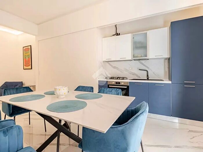 Appartamento quadrilocale in vendita in Via Prospero Farinacci, Roma