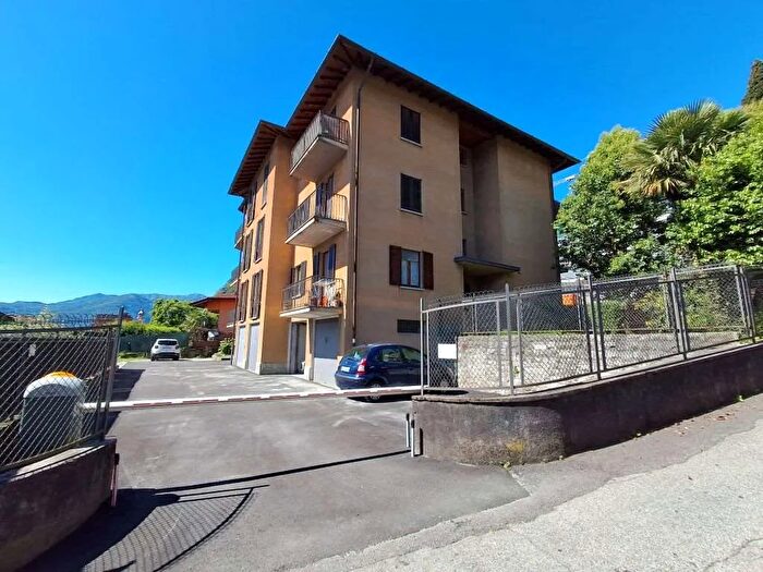 Appartamento bilocale in vendita in Via Cheglio, Menaggio