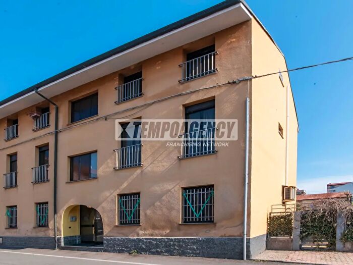 Appartamento trilocale in vendita in Via Vittorio Alfieri, Gerenzano