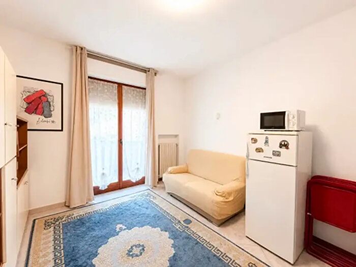 Appartamento bilocale in vendita in Piazza Leonardo da Vinci, Asti