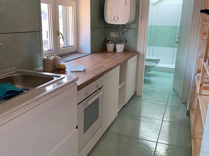 Appartamento bilocale in affitto in Via Nicola Farina, Centro, Baronissi