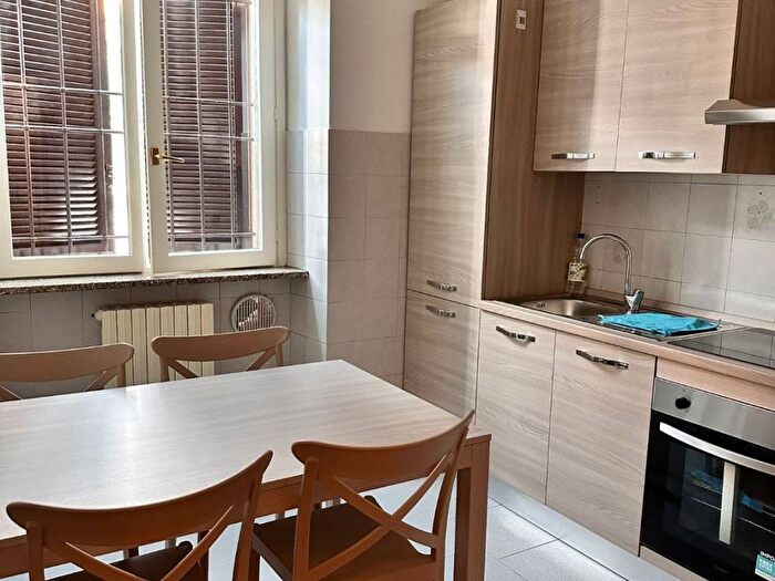 Appartamento trilocale in affitto in Piazza Alessandro Manzoni, Centro, Galbiate