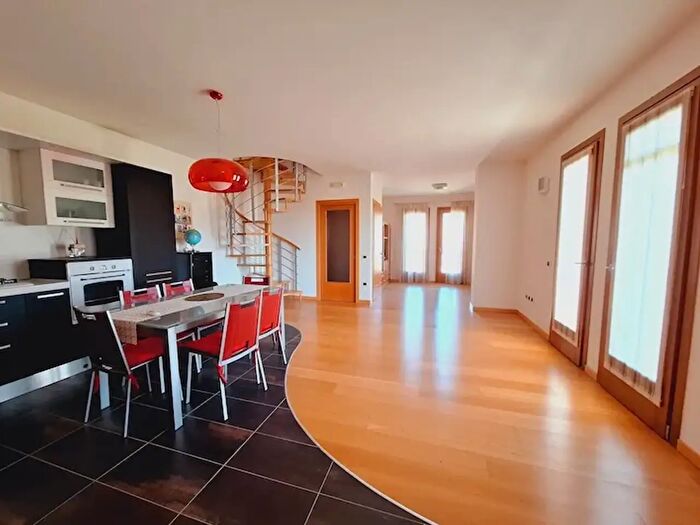 Appartamento bilocale in vendita in Via Obole, Sarmede