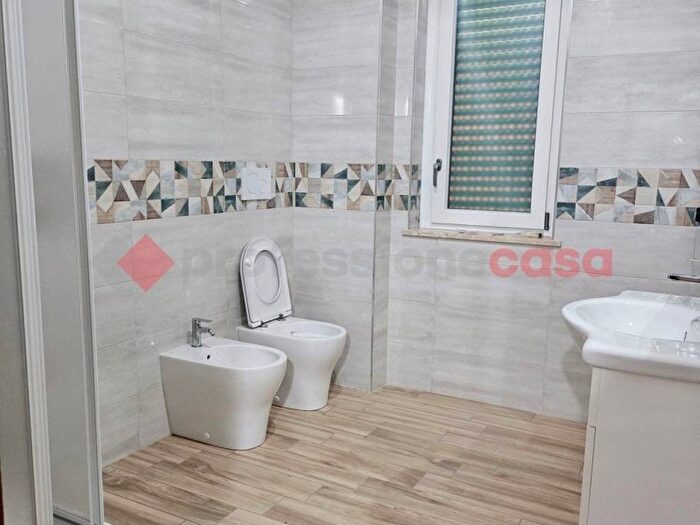 Appartamento trilocale in affitto in Via Fosse Ardeatine, Centro, Frosinone