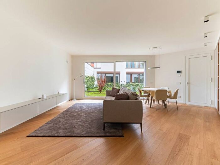 Appartamento trilocale in affitto in Via Giovanni Prati, Sempione, Milano