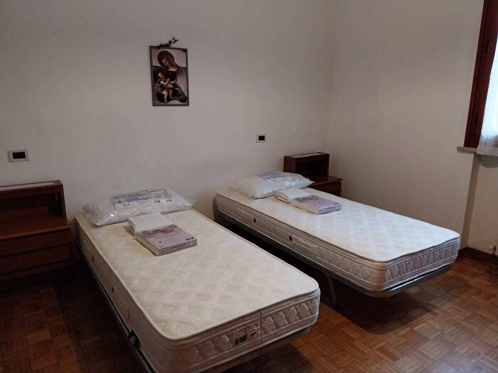 Appartamento trilocale in affitto in Via Piave, Borgo Nuovo Ospedale, Ravenna