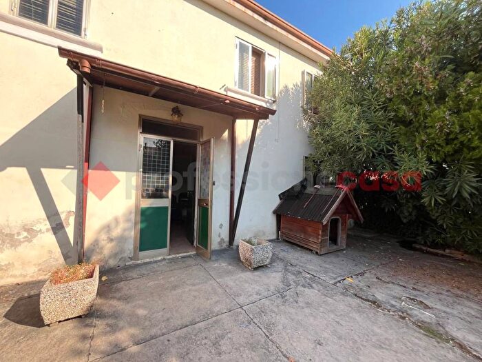 Casa con 6 locali in vendita in Via G Matteotti, Centro, Legnago