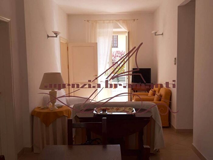 Appartamento bilocale in affitto in Via Giosuè Carducci, Centro, Forte dei Marmi