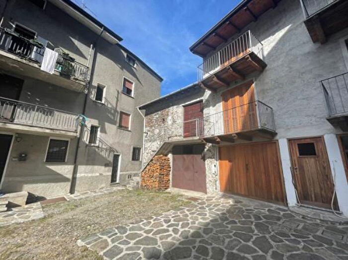 Casa trilocale in vendita in Via Fontana Betti, Rogolo