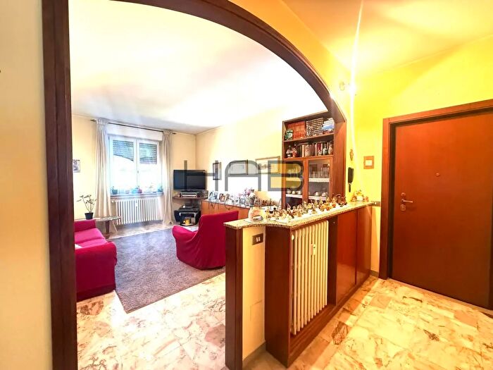 Appartamento trilocale in vendita in Via Fratelli Ruffini, Busto Arsizio