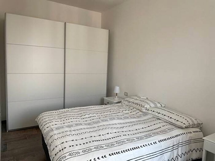 Appartamento trilocale in affitto in Piazza Francesco Durante, Casoretto, Milano