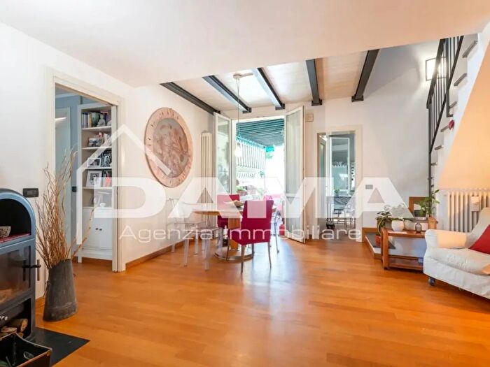 Appartamento con 7 locali in vendita in Via Carlo Cattaneo, Forli'